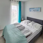 Gorgeous In Apartament *